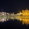 13 Amritsar Indie Zlaty Chram Noc