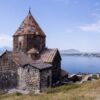 Klášter nad jezerem monastir